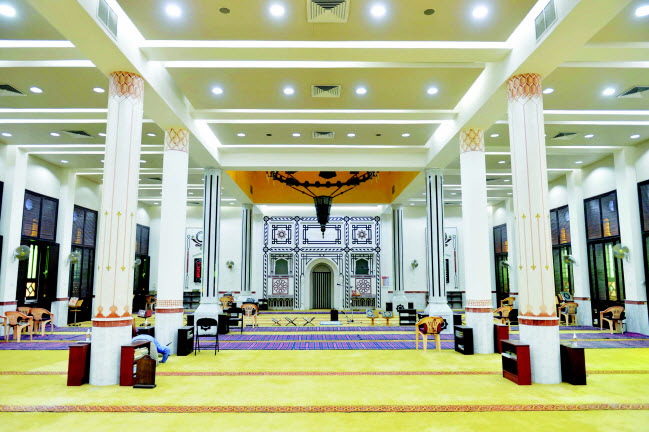  مسجد عبد اللطيف سليمان العثمان